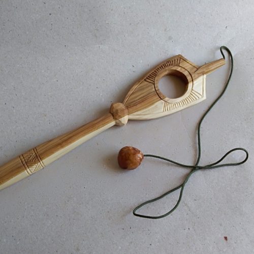 Medinis žaislas “Bilbokė” su skyle